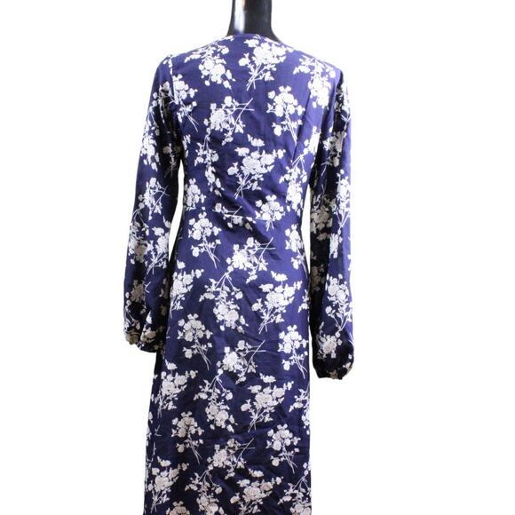 Shein Blue Cream V-Neck Lightweight Floral Print Midi Dress, size 4 ~ Pre-Loved - Picture 3 of 7